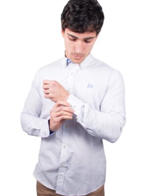 Camisa estampada floral y topitos